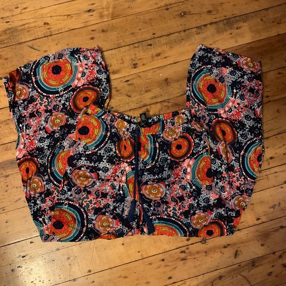 Patterned Flowy Pants w/ tie- NWT - Picture 1 of 3